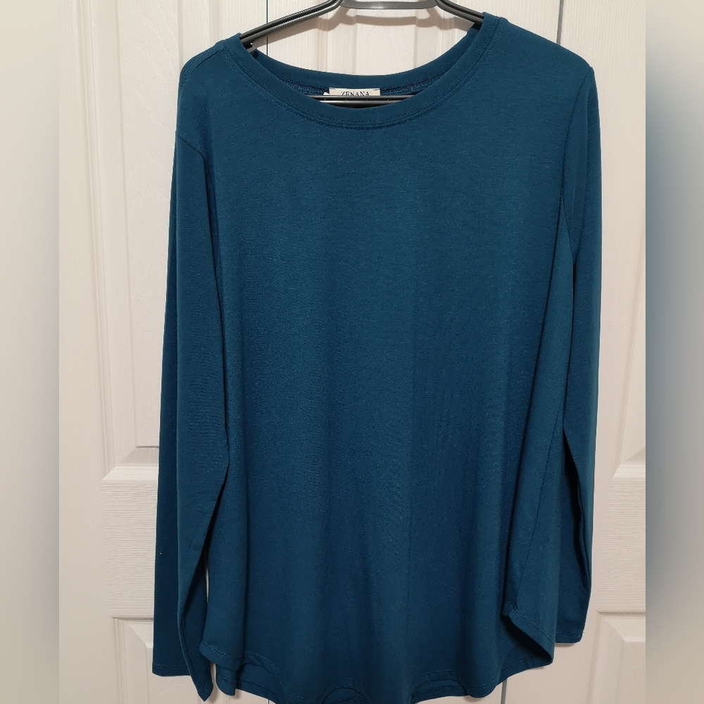 Zenana Outfitters Long Sleeve Tee in Teal Blue